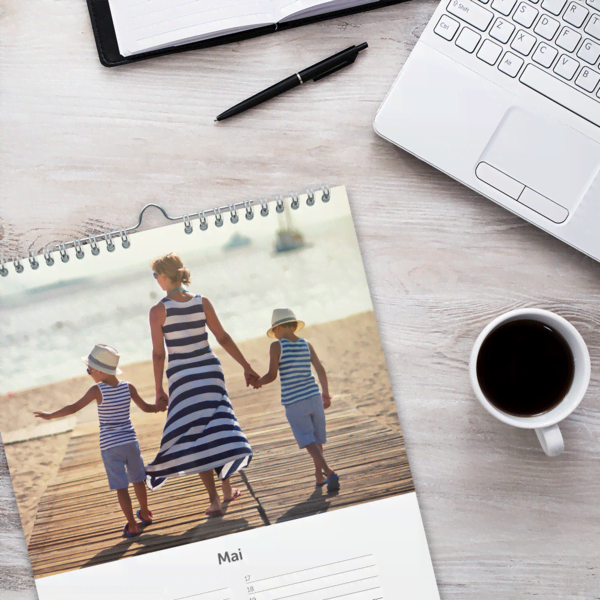 Kalender gestalten Günstig & Premium-Qualität Fotofabrik