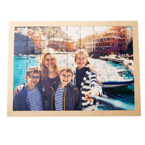 Fotopuzzle auf Holz im Querformat