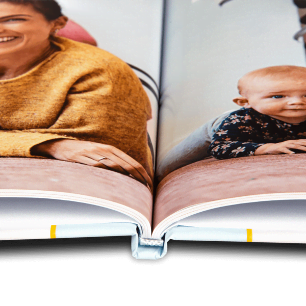 Fotobuch Deluxe Im A4-Hochformat Und Hochglänzendem – KLSXPV