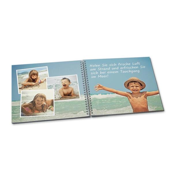 Fotobuch mit Spiralbindung 21 x 21 aufgeschlagen