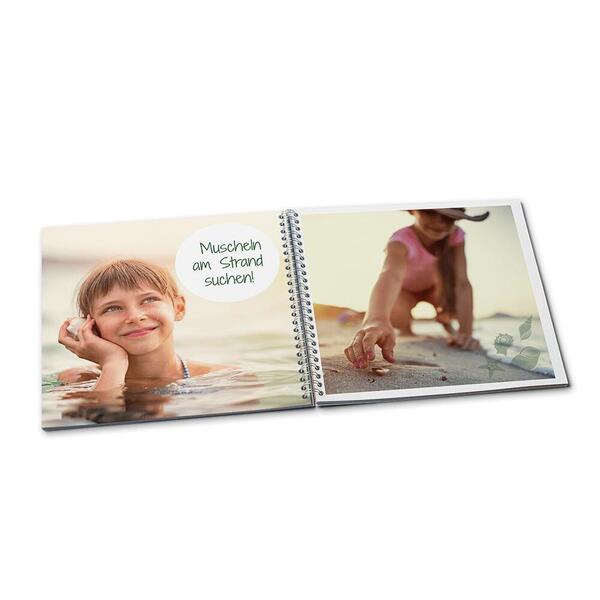 Fotobuch mit Spiralbindung 30 x 30 aufgeschlagen Fotobuch mit Spiralbindung 30 x 30 aufgeschlagen