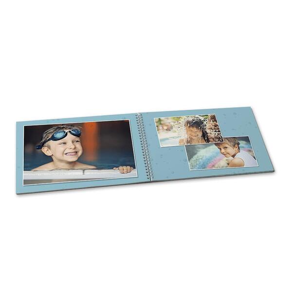 Fotobuch mit Spiralbindung A4 Querformat aufgeschlagen