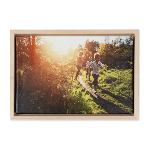 Leinwand mit Holzfarbenen Rahmen Leinwand mit Holzfarbenen Rahmen