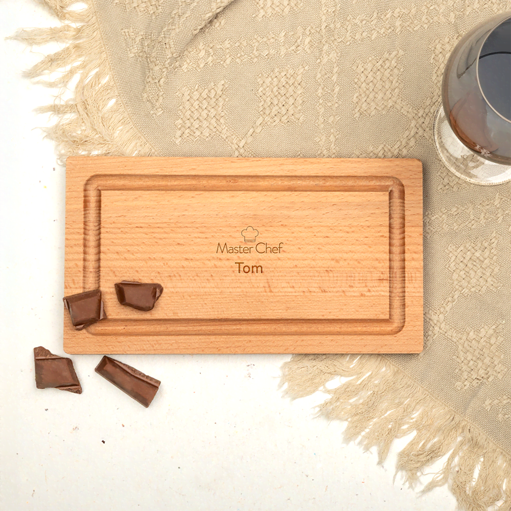 Personalisiertes Holzbrett zum Servieren Personalisiertes Holzbrett zum Servieren
