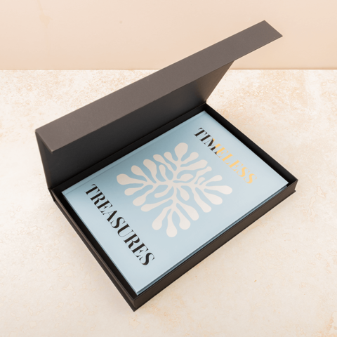 Goldfolie auf einem Hochzeitsalbum Goldfolie auf einem Hochzeitsalbum