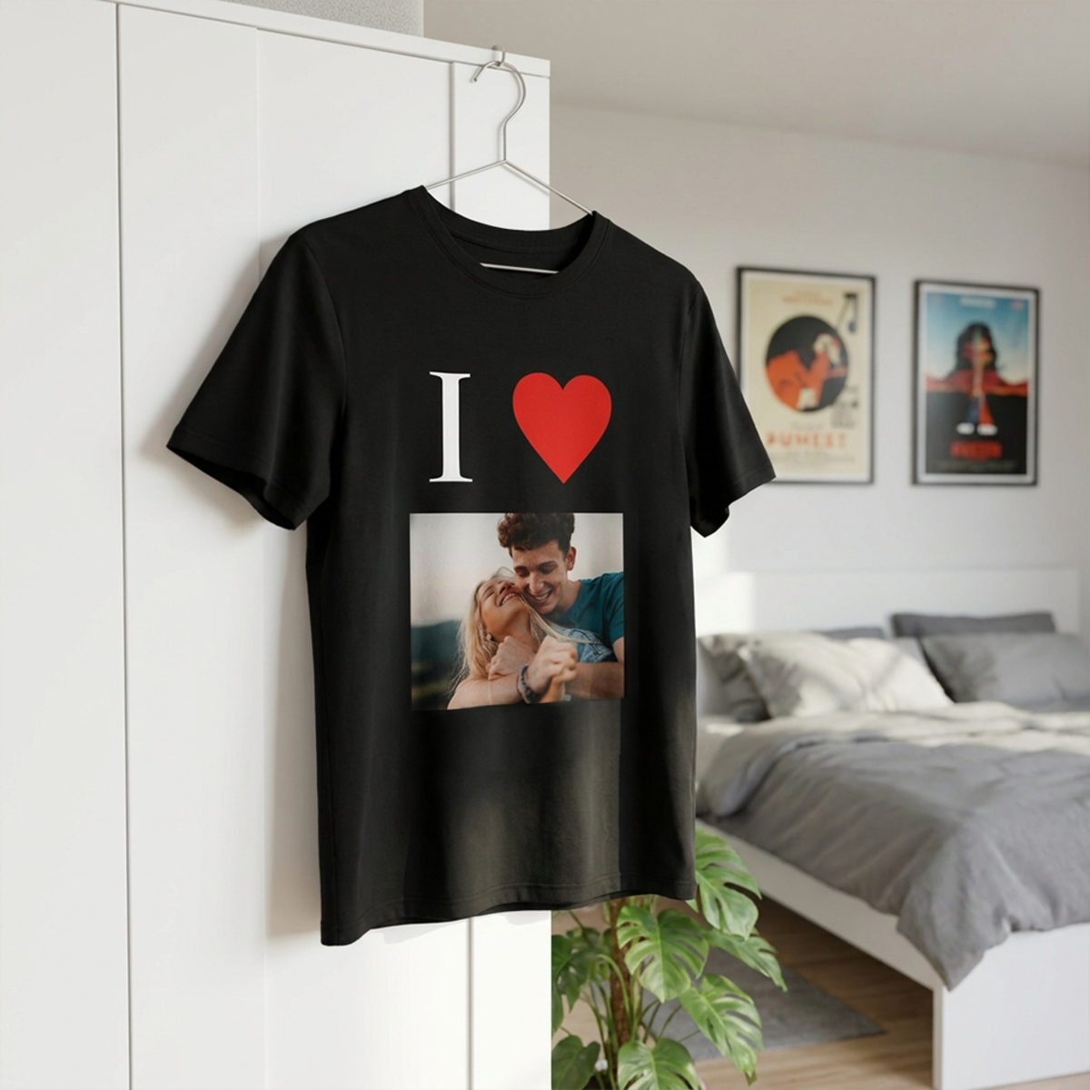 Schwarzes T-Shirt Herz Print
