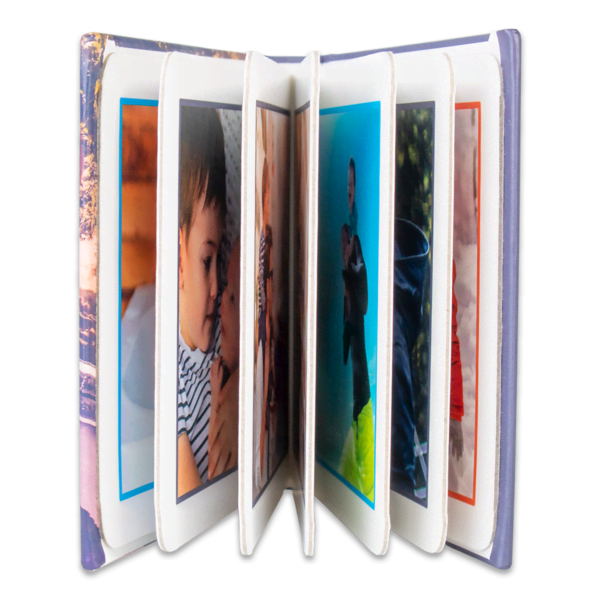 Kartonnen boekje 16x16 vierkant