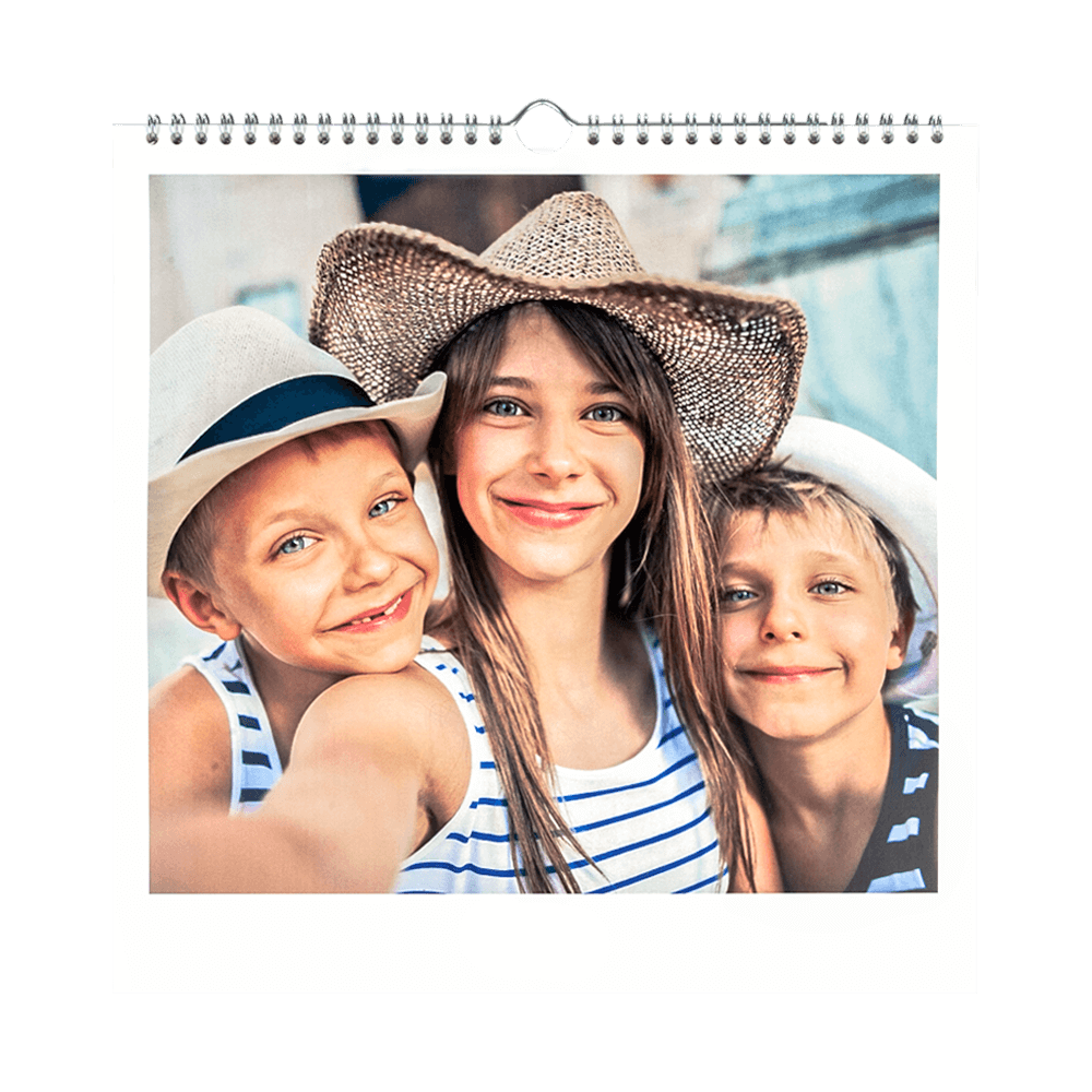 Jaarkalenders 30x30 vierkant personaliseren Jaarkalenders 30x30 vierkant personaliseren