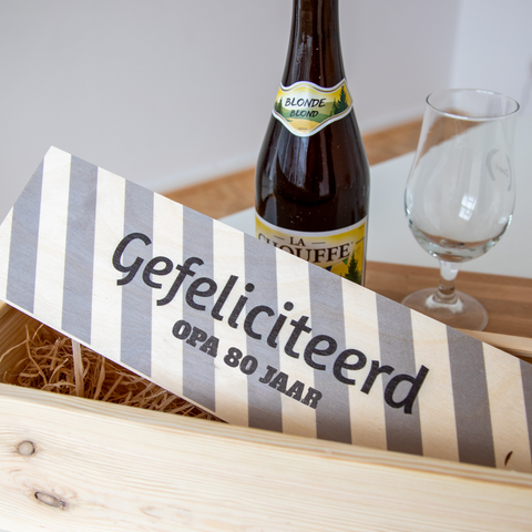 Verjaardagscadeau voor opa en oma bierkist