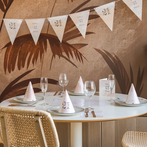 Feesthoedjes maken tafel