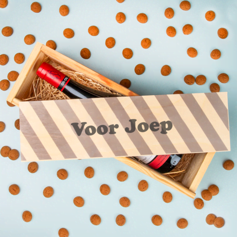 Winterklaascadeau personeel wijnkist