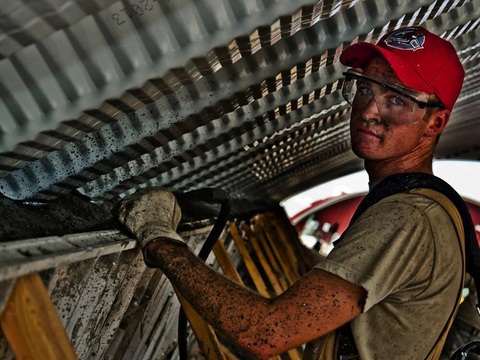 bouwvakker aan het werk bouwvakker aan het werk