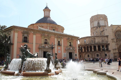 Plaza de la Virgen Plaza de la Virgen