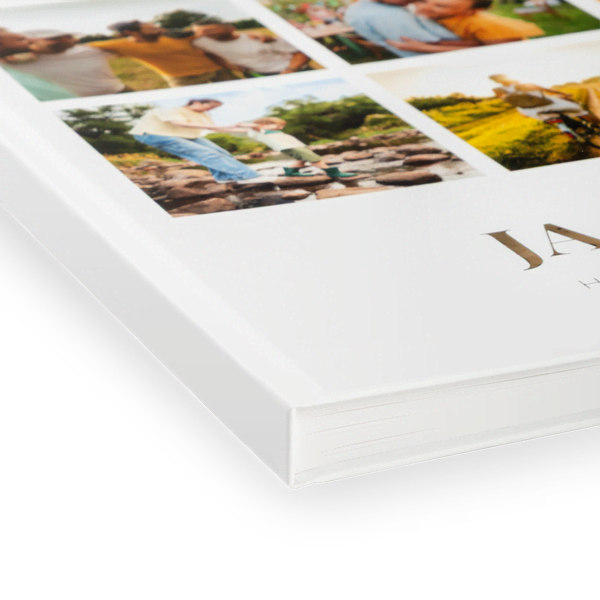 Vlakliggend fotoboek goudfolie hoek 30x30 Vlakliggend fotoboek goudfolie hoek 30x30