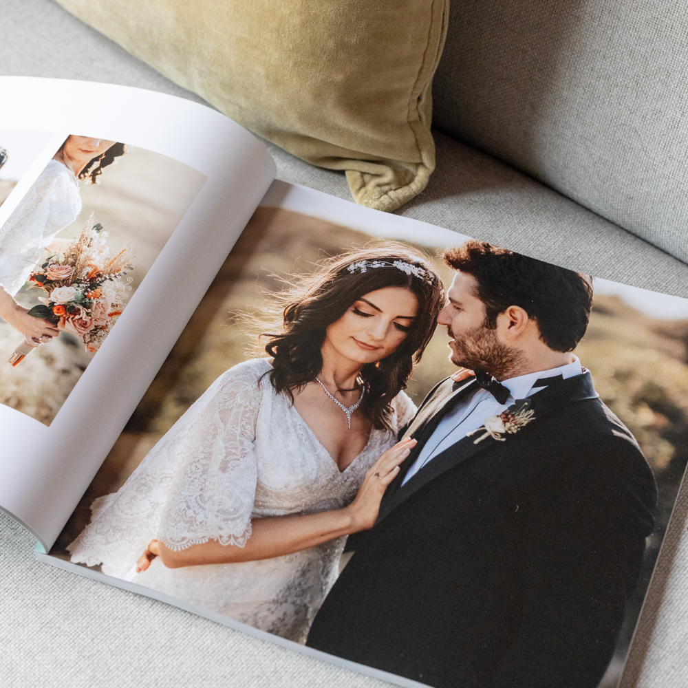 Softcover 30x30 open Softcover 30x30 open