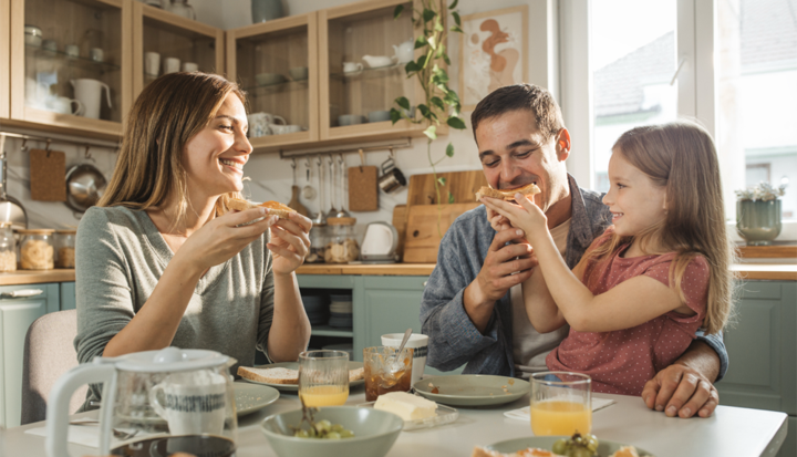Moederdag vier je aan tafel Moederdag vier je aan tafel