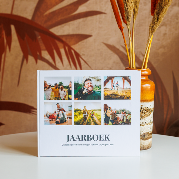 Jaarboek liggend cover