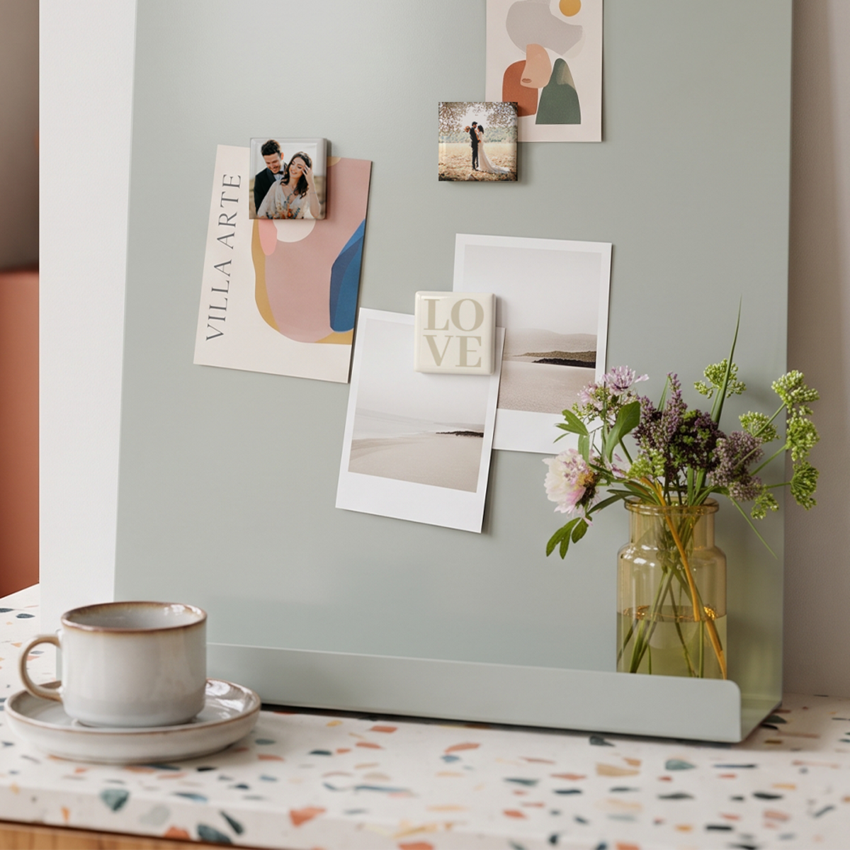 Magneet tegeltje op plakbord