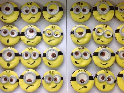 Minions cupcakes Minions cupcakes
